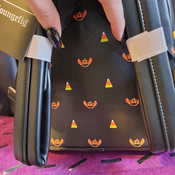 BNWT Stitch Pumpkin Halloween Loungefly Mini Backpack - Picture 5 of 8